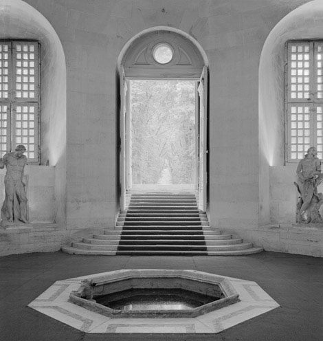 Louis XIV's bathtub