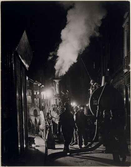 Les Vidangeurs et leur pompe, rue Rambuteau - Brassaï (dit), Halasz Gyula