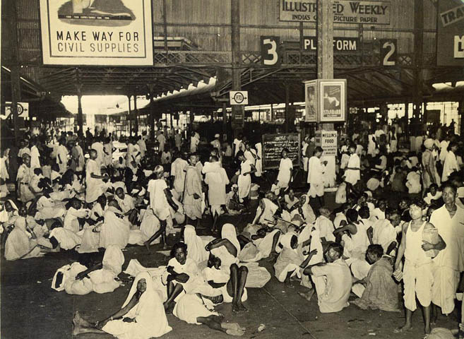 La gare de Calcutta en 1946