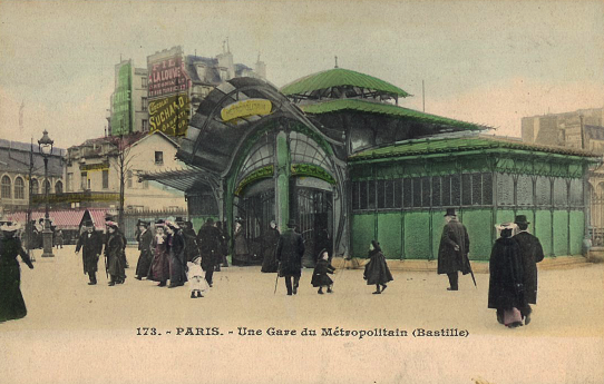 station de métro « Bastille », Paris